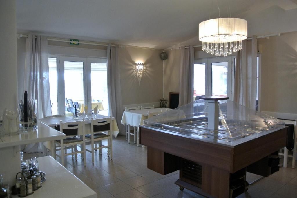 Hotel Residence San Pieru Tarcu Екстер'єр фото